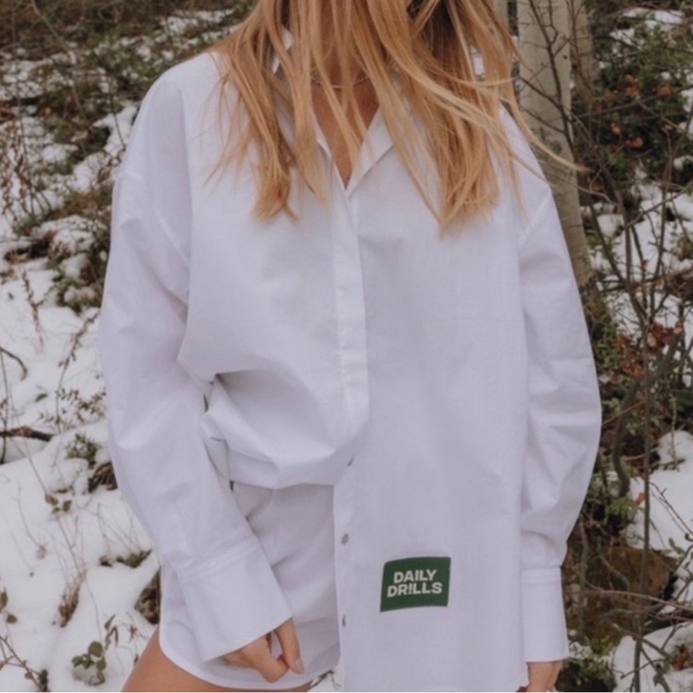 Daily Drills Button Down With DD Logo Poplin Resort Shirt